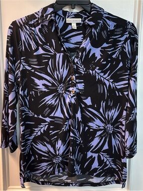 Dana Buchman Black and Lavender Abstract Floral Top